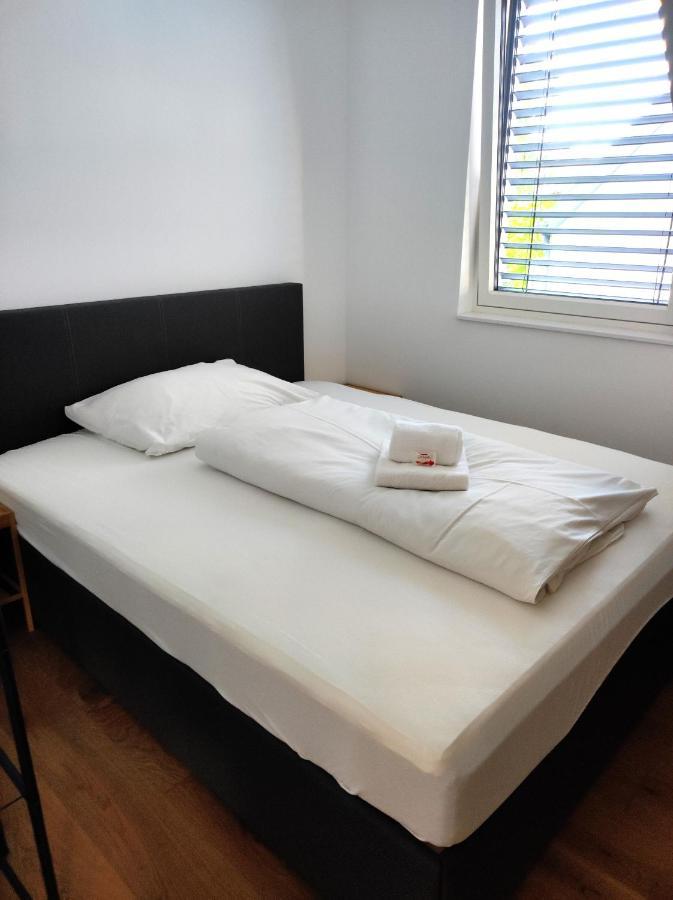 Luxurioeses Penthouse Mit Blick Auf Die Uno-City Und Dem Kaiserwasser. 3Schlafzimmer, 2 Baeder, Privat Lift Ins Apartment Vienne Extérieur photo