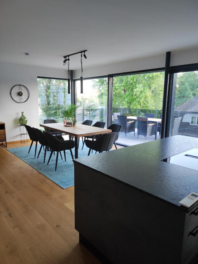 Luxurioeses Penthouse Mit Blick Auf Die Uno-City Und Dem Kaiserwasser. 3Schlafzimmer, 2 Baeder, Privat Lift Ins Apartment Vienne Extérieur photo